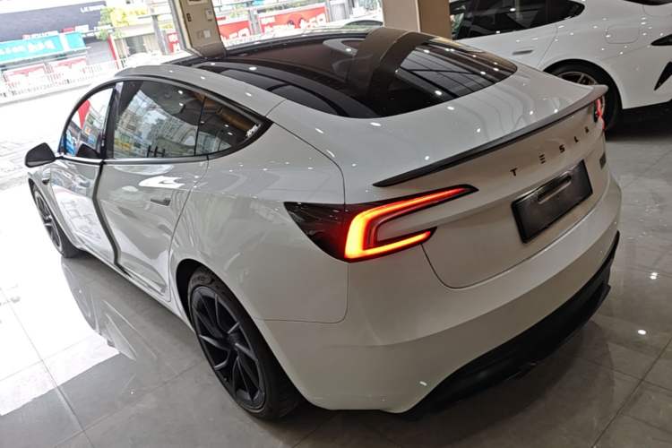 Used Tesla Model 3 2024 High-Performance All-Wheel-Drive Version Exterior 2