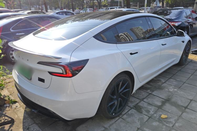 Used Tesla Model 3 2024 High-Performance All-Wheel-Drive Version Exterior 5