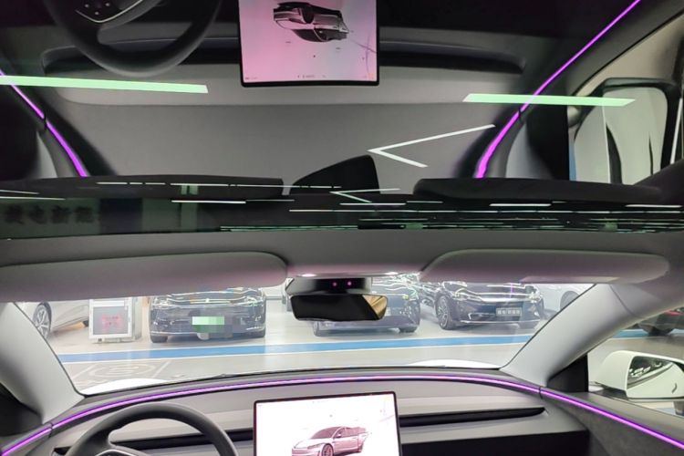 Used Tesla Model 3 2024 High-Performance All-Wheel-Drive Version Headliner
