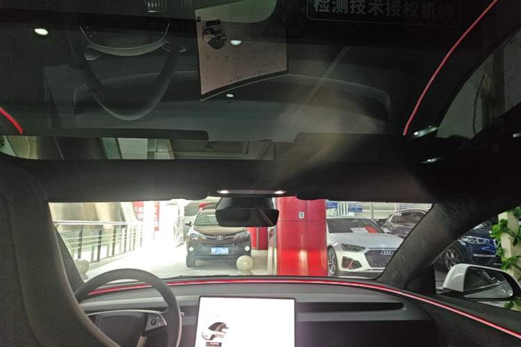 Used Tesla Model 3 2024 High-Performance All-Wheel-Drive Version Headliner