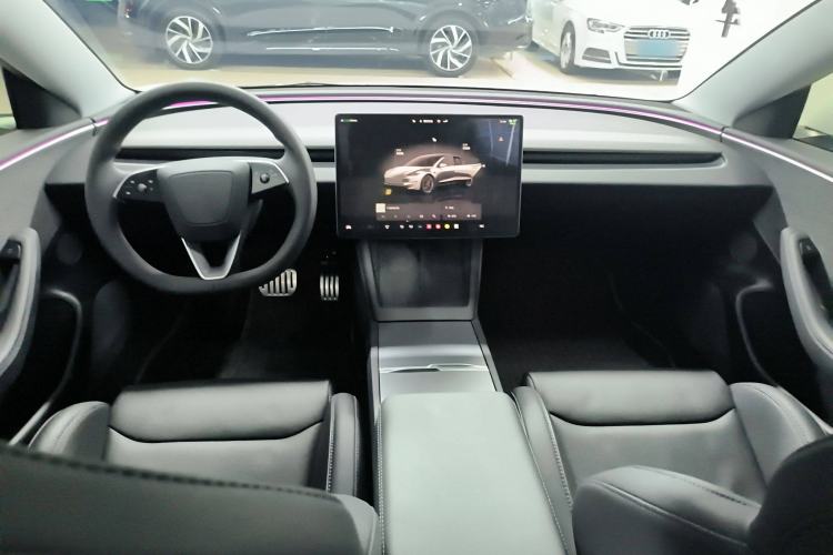 Used Tesla Model 3 2024 High-Performance All-Wheel-Drive Version Interior 2