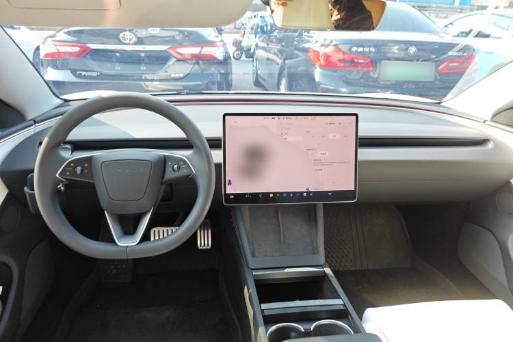 Used Tesla Model 3 2024 High-Performance All-Wheel-Drive Version Interior 2