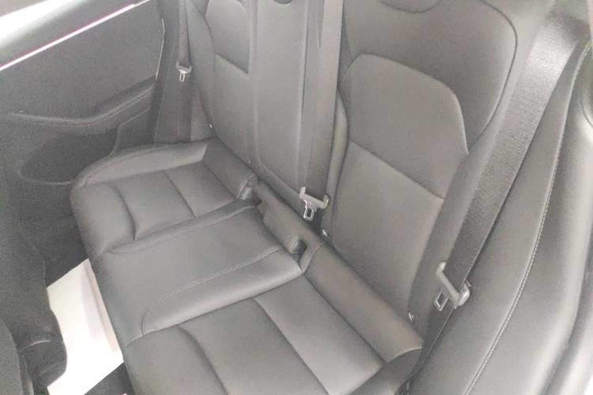 Used Tesla Model 3 2024 High-Performance All-Wheel-Drive Version Interior 4