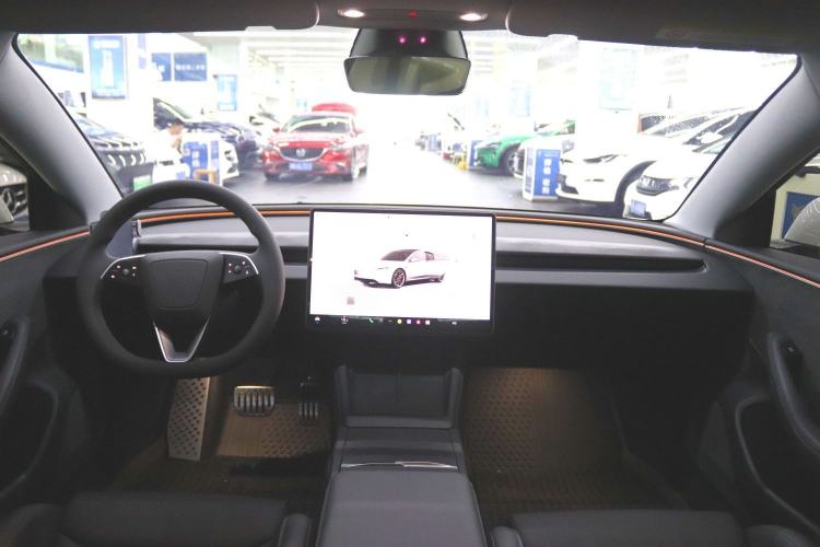 Used Tesla Model 3 2024 High-Performance All-Wheel-Drive Version Interior 5