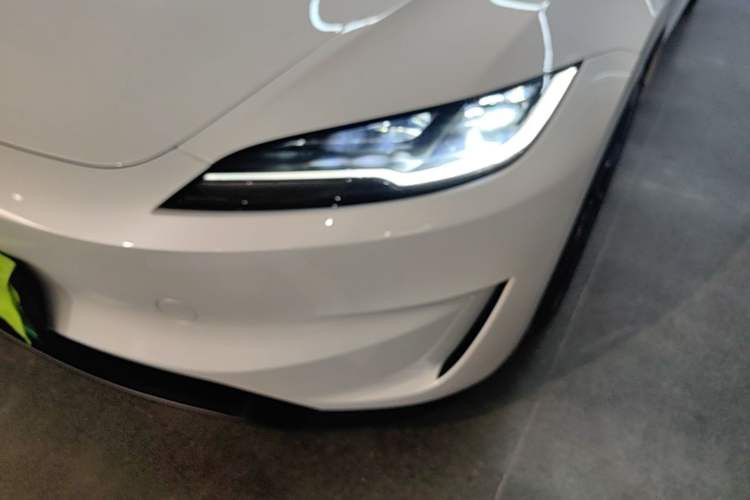 Used Tesla Model 3 2024 High-Performance All-Wheel-Drive Version Left Front Headlight