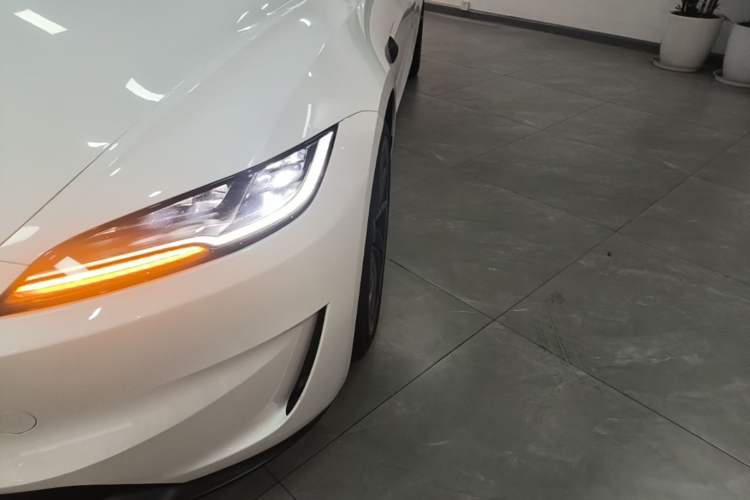 Used Tesla Model 3 2024 High-Performance All-Wheel-Drive Version Left Front Headlight