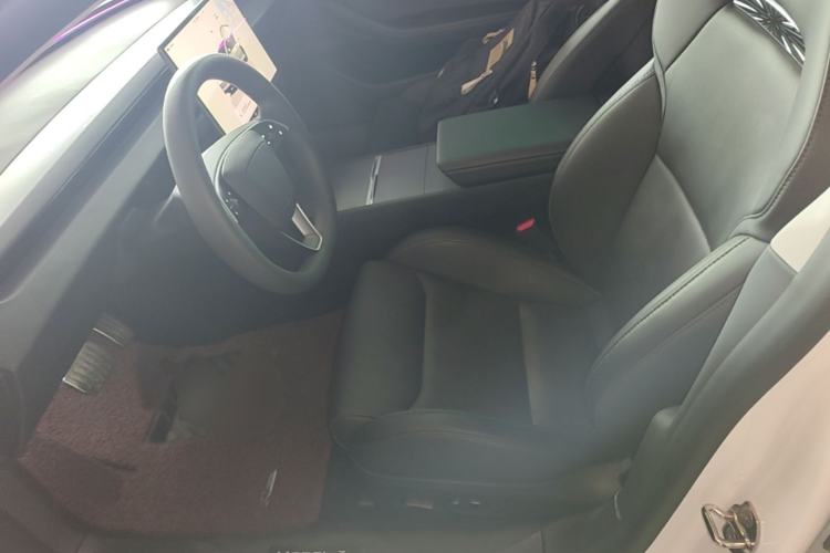 Used Tesla Model 3 2024 High-Performance All-Wheel-Drive Version Left Front Seat