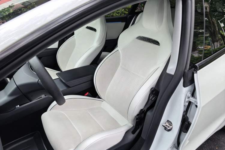 Used Tesla Model 3 2024 High-Performance All-Wheel-Drive Version Left Front Seat