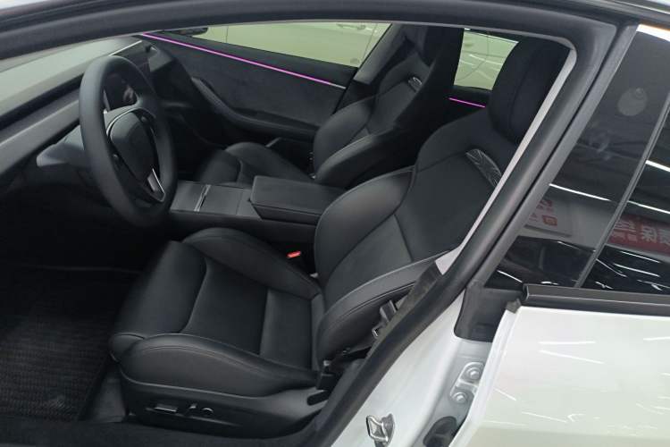 Used Tesla Model 3 2024 High-Performance All-Wheel-Drive Version Left Front Seat