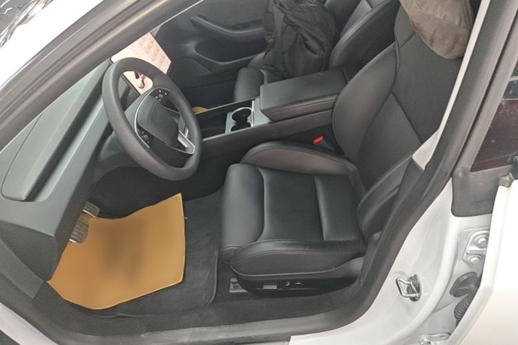 Used Tesla Model 3 2024 High-Performance All-Wheel-Drive Version Left Front Seat