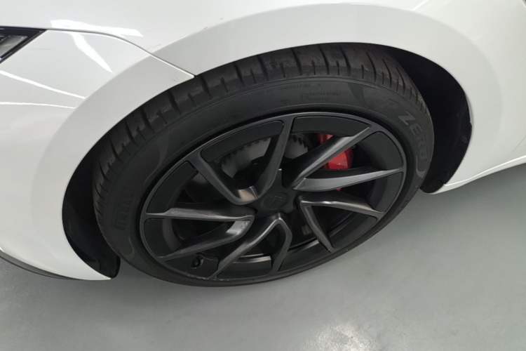 Used Tesla Model 3 2024 High-Performance All-Wheel-Drive Version Left Front Wheel Hub