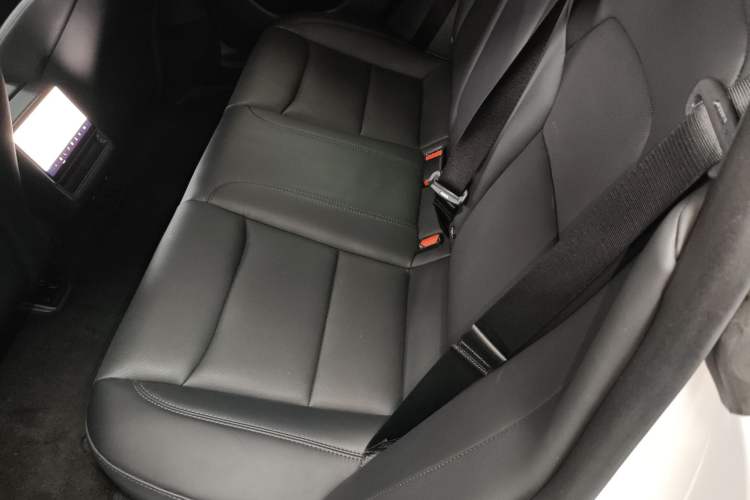 Used Tesla Model 3 2024 High-Performance All-Wheel-Drive Version Left Rear Seat