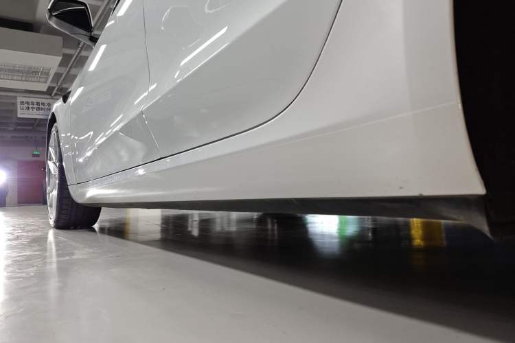Used Tesla Model 3 2024 High-Performance All-Wheel-Drive Version Left Side Sill