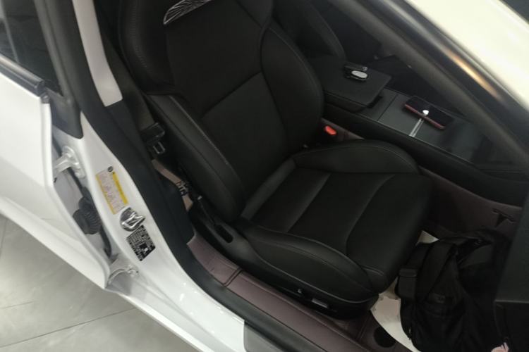 Used Tesla Model 3 2024 High-Performance All-Wheel-Drive Version Right Front Seat
