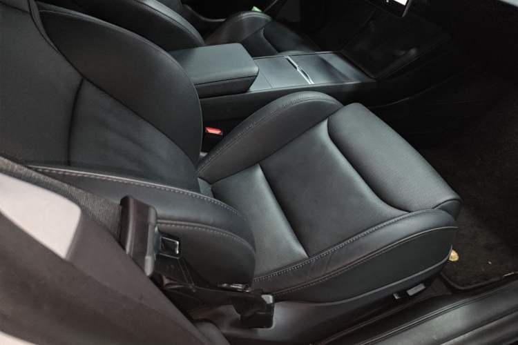 Used Tesla Model 3 2024 High-Performance All-Wheel-Drive Version Right Front Seat