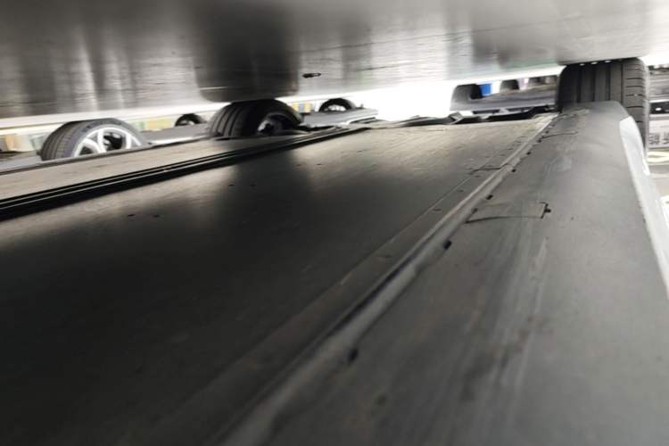 Used Tesla Model 3 2024 High-Performance All-Wheel-Drive Version Right Side Sill