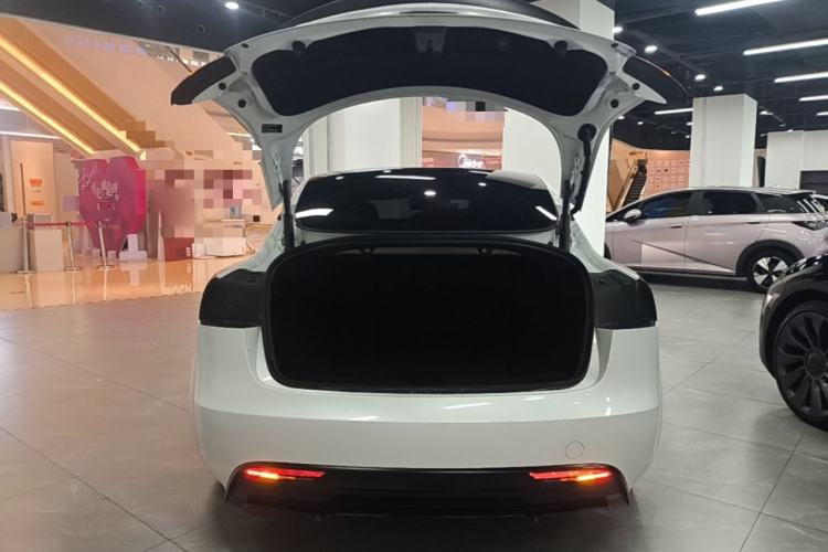 Used Tesla Model 3 2024 High-Performance All-Wheel-Drive Version Trunk