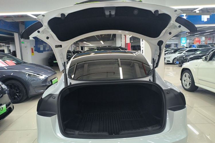 Used Tesla Model 3 2024 High-Performance All-Wheel-Drive Version Trunk