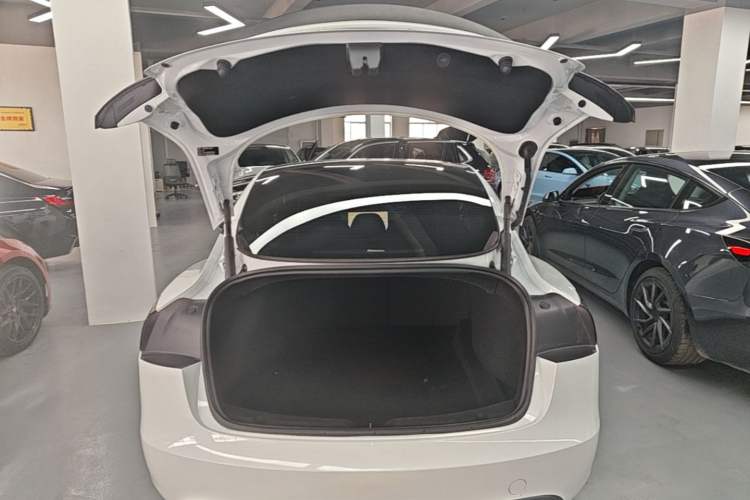 Used Tesla Model 3 2024 High-Performance All-Wheel-Drive Version Trunk