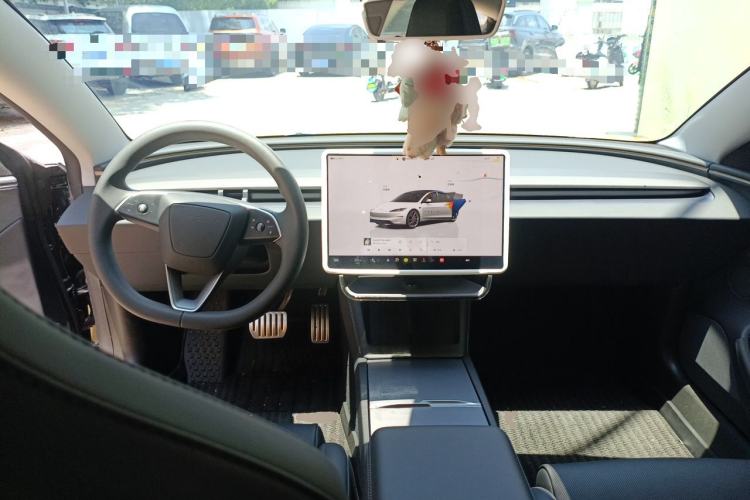 Used Tesla Model 3 2024 High-Performance All-Wheel-Drive Version Center Console