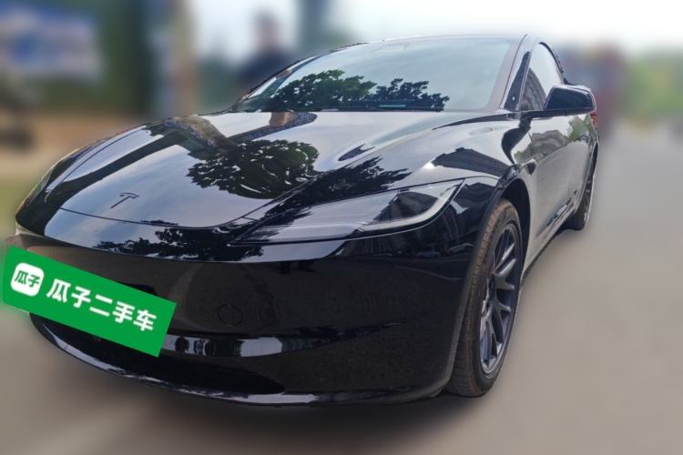 Tesla Model 3 2025 Rear-Wheel-Drive Version