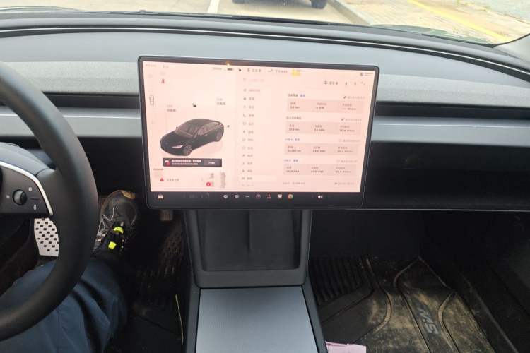 Used Tesla Model 3 2025 Rear-Wheel-Drive Version Audio And AC Panel