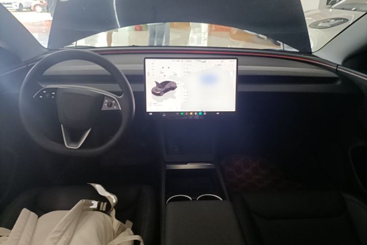 Used Tesla Model 3 2025 Long-Range All-Wheel-Drive Version Center Console