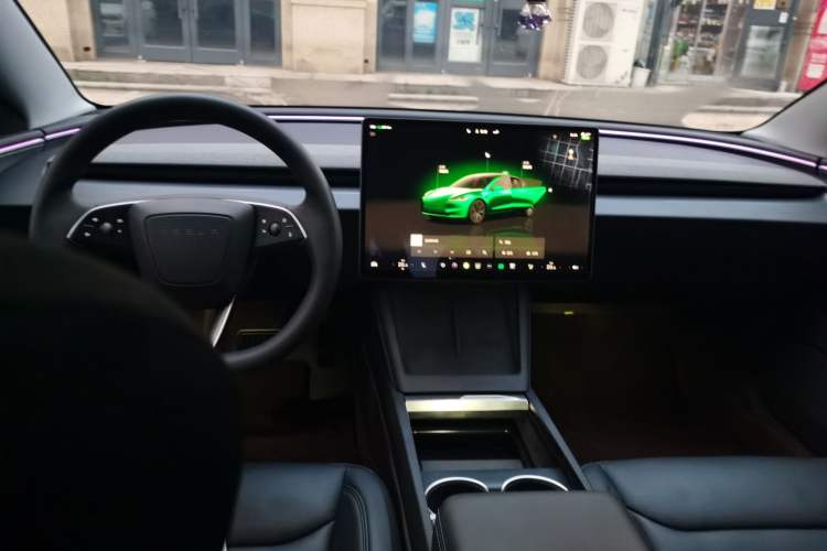 Used Tesla Model 3 2025 Model Revised Rear-Wheel-Drive Version Center Console