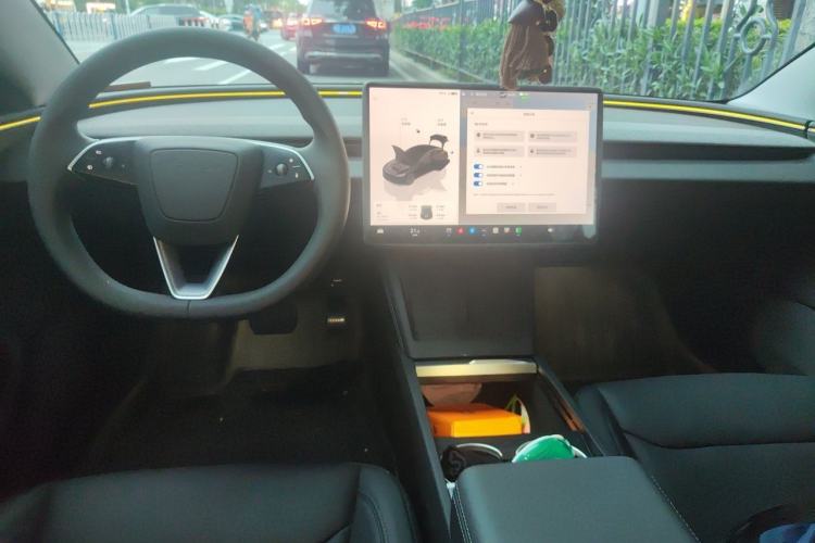 Used Tesla Model 3 2025 Model Revised Rear-Wheel-Drive Version Center Console