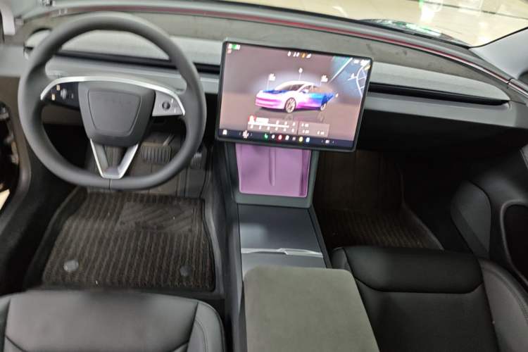 Used Tesla Model 3 2025 Model Revised Rear-Wheel-Drive Version Center Console