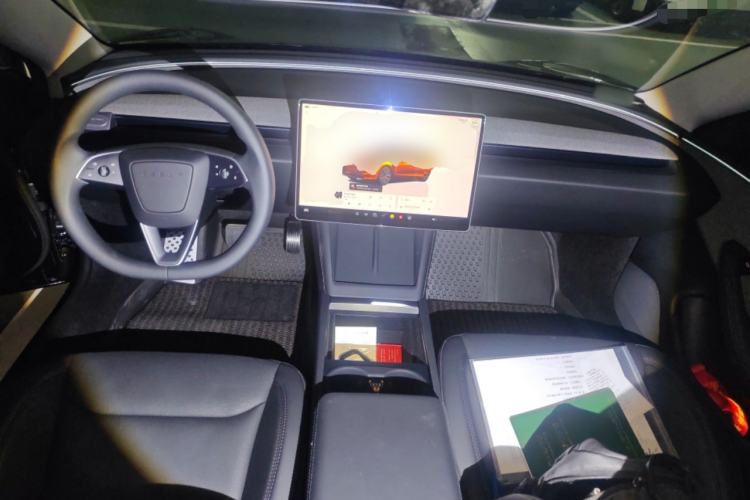 Used Tesla Model 3 2025 Rear-Wheel-Drive Version Center Console