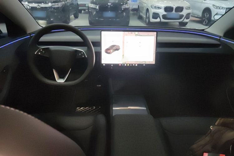 Used Tesla Model 3 2025 Model Revised Rear-Wheel-Drive Version Center Console
