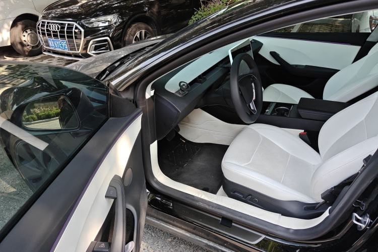 Used Tesla Model 3 2025 Long-Range All-Wheel-Drive Version Driver Seat