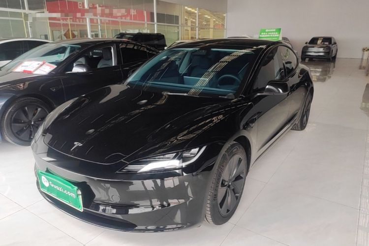 Tesla Model 3 2025 Rear-Wheel-Drive Version
