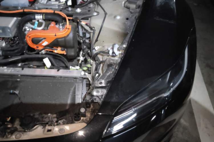 Used Tesla Model 3 2025 Model Long-Range Rear-Wheel-Drive Version Engine Bay Left
