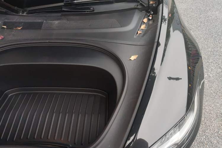 Used Tesla Model 3 2025 Model Revised Rear-Wheel-Drive Version Engine Bay Left