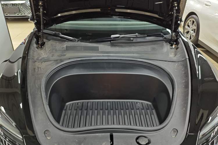 Used Tesla Model 3 2025 Model Revised Rear-Wheel-Drive Version Engine Bay
