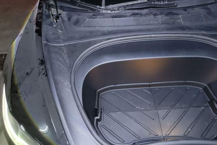 Used Tesla Model 3 2025 Model Revised Rear-Wheel-Drive Version Engine Bay Right