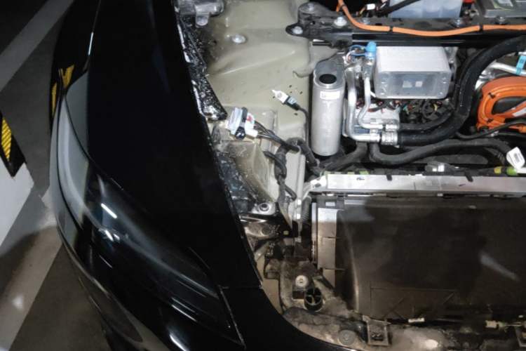 Used Tesla Model 3 2025 Model Long-Range Rear-Wheel-Drive Version Engine Bay Right