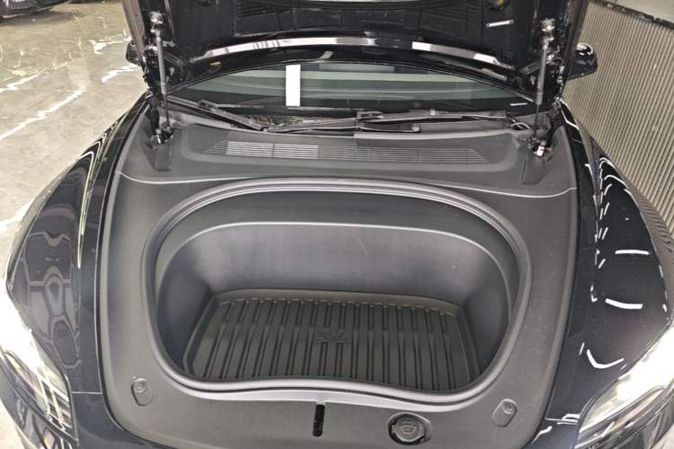 Used Tesla Model 3 2025 Model Revised Rear-Wheel-Drive Version Engine Bay