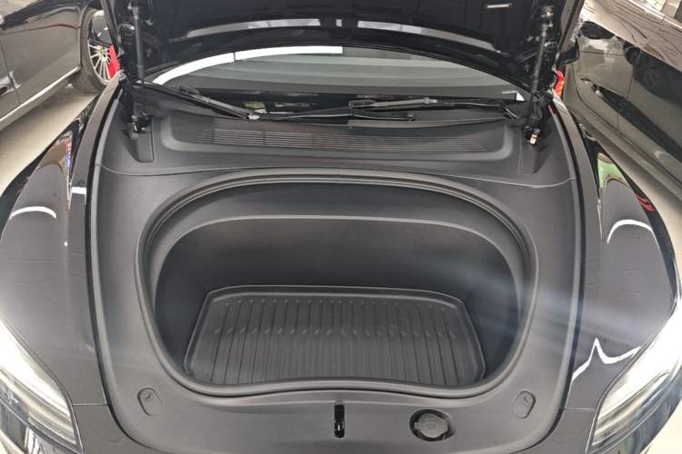 Used Tesla Model 3 2025 Rear-Wheel-Drive Version Engine Bay