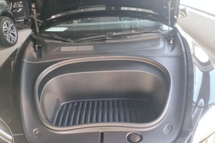 Used Tesla Model 3 2025 Model Revised Rear-Wheel-Drive Version Engine Bay