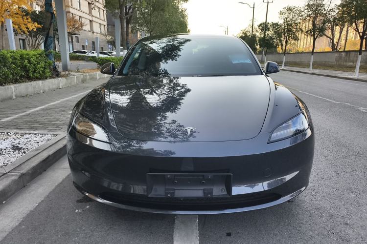 Used Tesla Model 3 2025 Rear-Wheel-Drive Version Exterior 1