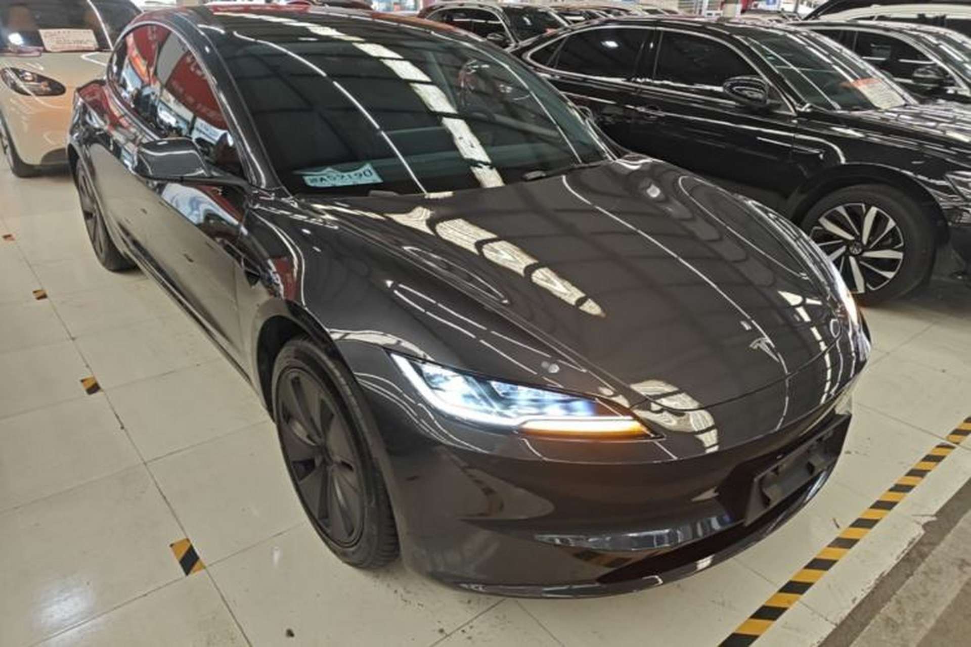 Used Tesla Model 3 2025 Rear-Wheel-Drive Version Exterior 1