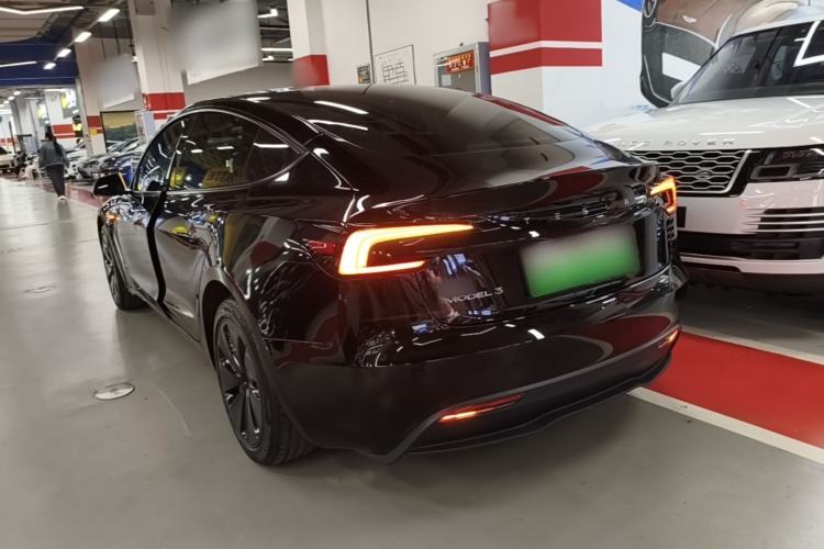 Used Tesla Model 3 2025 Rear-Wheel-Drive Version Exterior 2