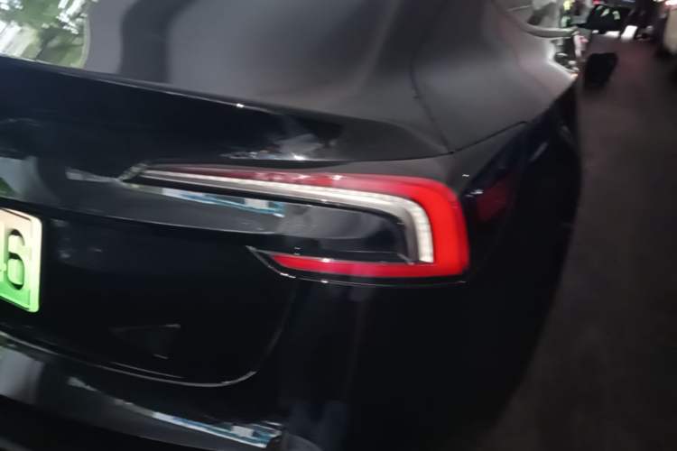 Used Tesla Model 3 2025 Model Revised Rear-Wheel-Drive Version Exterior 3
