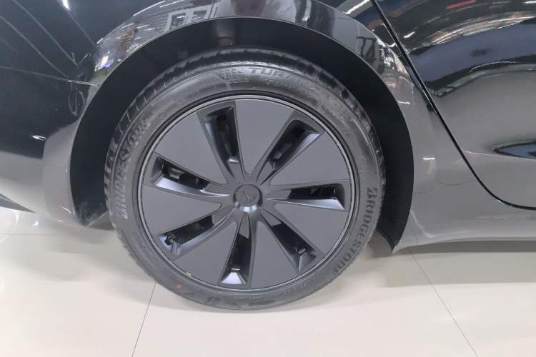 Used Tesla Model 3 2025 Model Revised Rear-Wheel-Drive Version Exterior 8