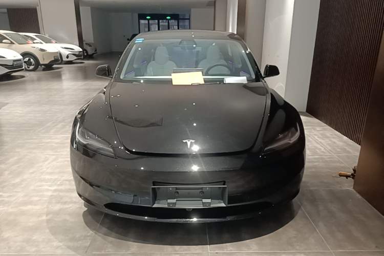 Used Tesla Model 3 2025 Model Revised Long-Range Rear-Wheel-Drive Version Front