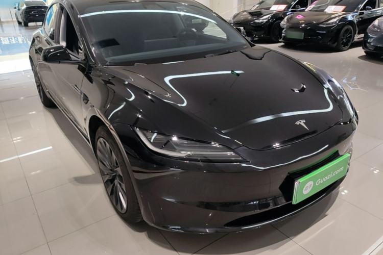 Used Tesla Model 3 2025 Rear-Wheel-Drive Version Front Right 45 Deg