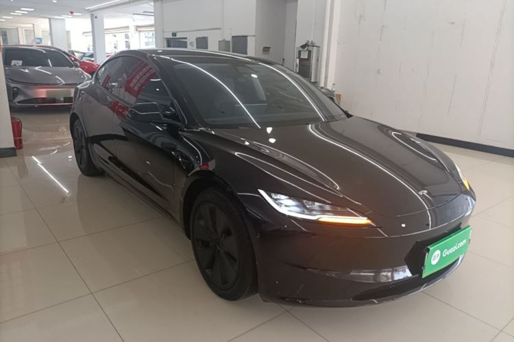Used Tesla Model 3 2025 Long-Range All-Wheel-Drive Version Front Right 45 Deg
